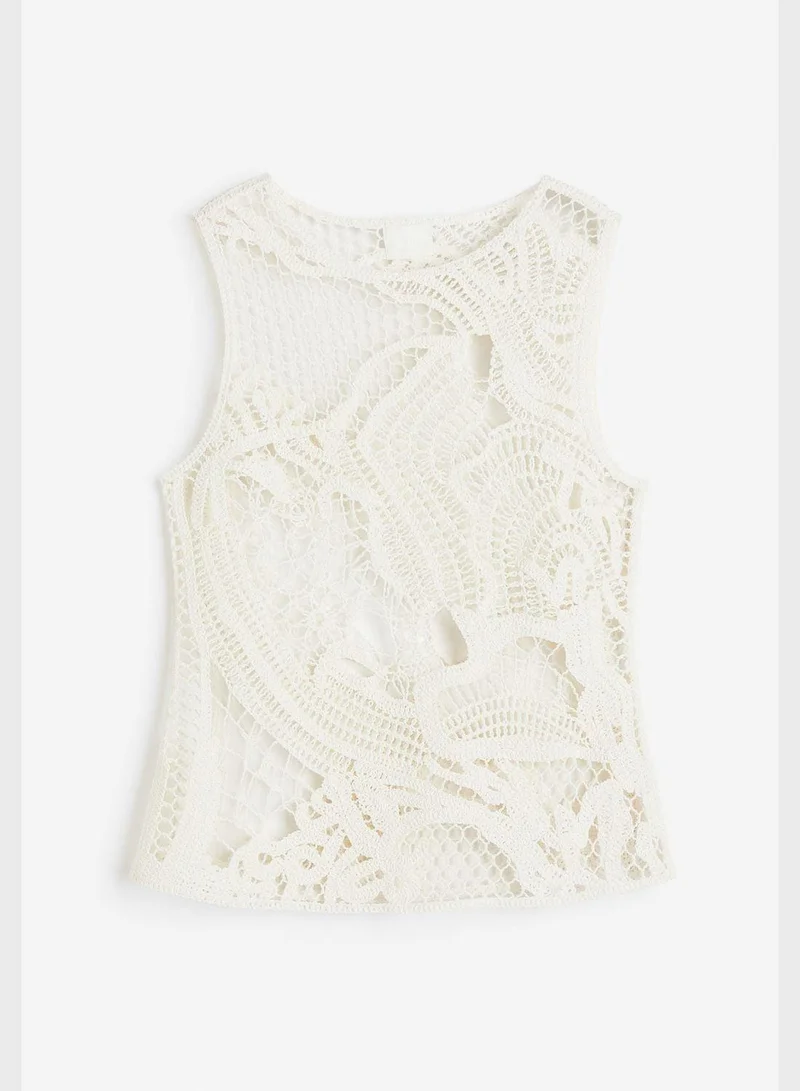 اتش اند ام بلوزة دانتيل برقبة دائرية